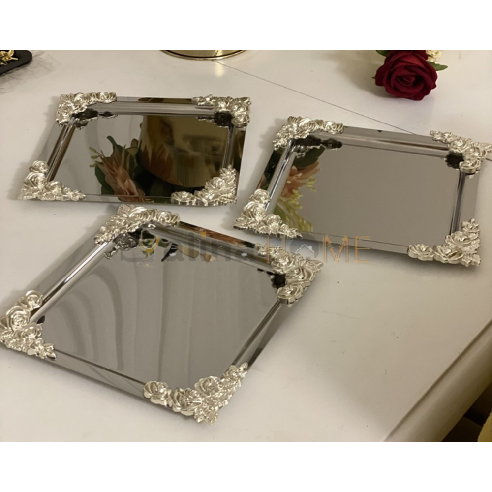 CNM PRES TEPSİ ALVİO GÜMÜŞ KARE TEPSİ 4 KÖŞESİ GÜL DETAYLI 22x22 CM GÜMÜŞ-GOLD