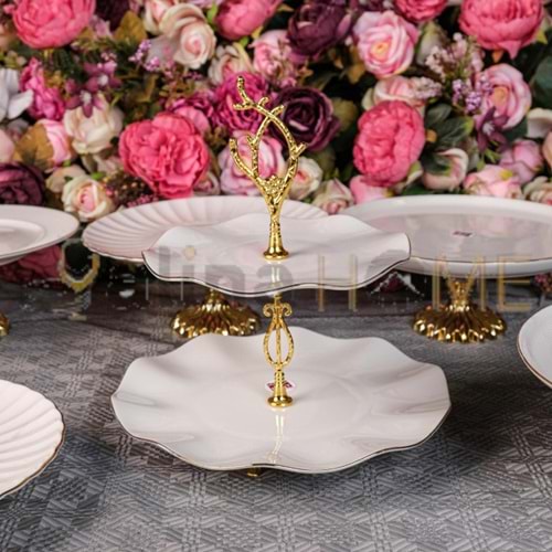 DRT KATLI KURABİYELİK NESRİN MODEL ALTIN YALDIZLI 27x27 CM 1*12