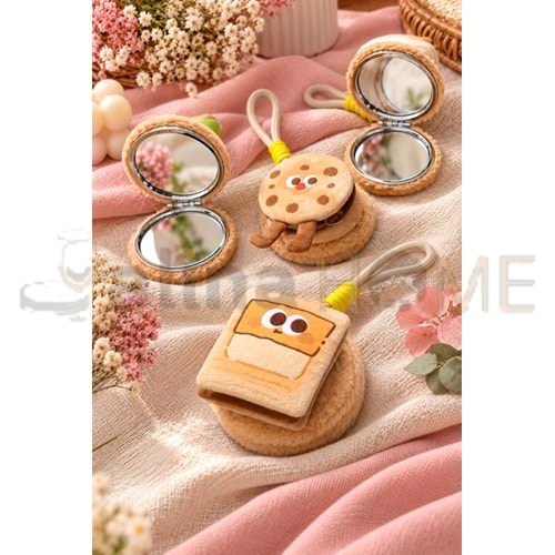 MNG AYNA PELUŞ YUVARLAK HAMBURGER FİGÜRLÜ ANAHTARLIK VE CEP AYNASI 1*12