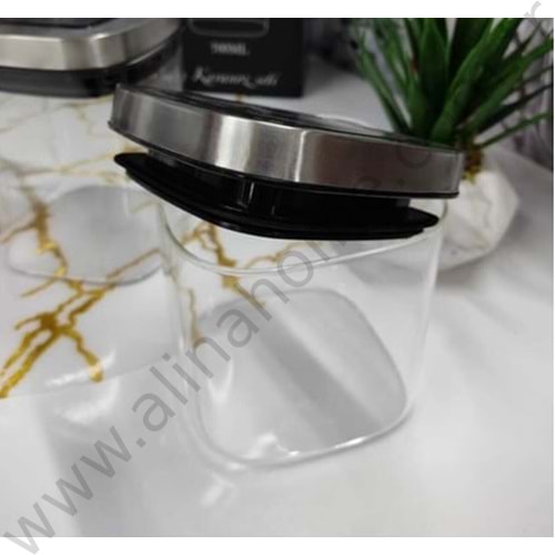 TUTKU BOROSİLİKAT CAM KAVANOZ 700 ML KARE 1*24
